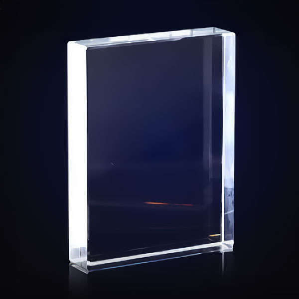 Кристалл из стекла 200х150х20мм. SH127